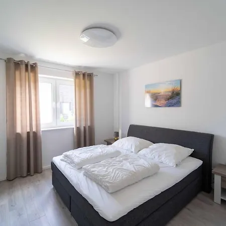 Seevilla Am Mit Sauna, Kamin, Privatem Steg Und Seezugang Barssel (Cloppenburg)