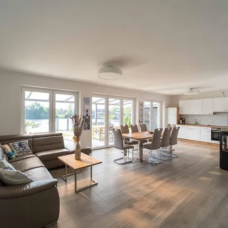 Seevilla Am Mit Sauna, Kamin, Privatem Steg Und Seezugang בית נופש *